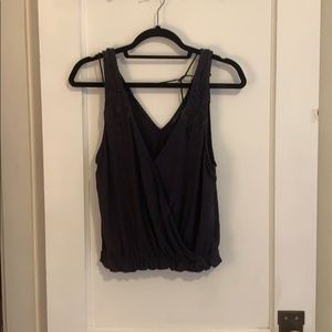 American eagle navy/gray top